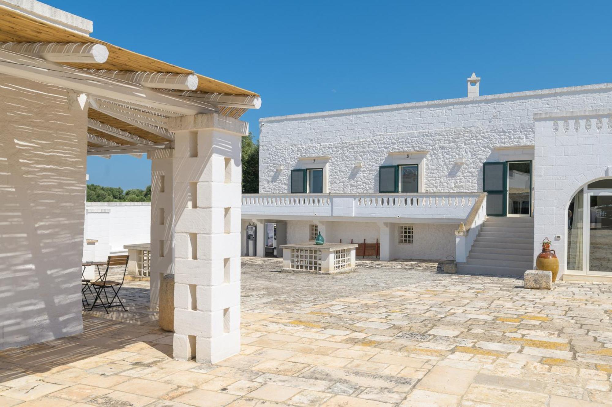 Masseria Abadia Uno Остуні Екстер'єр фото